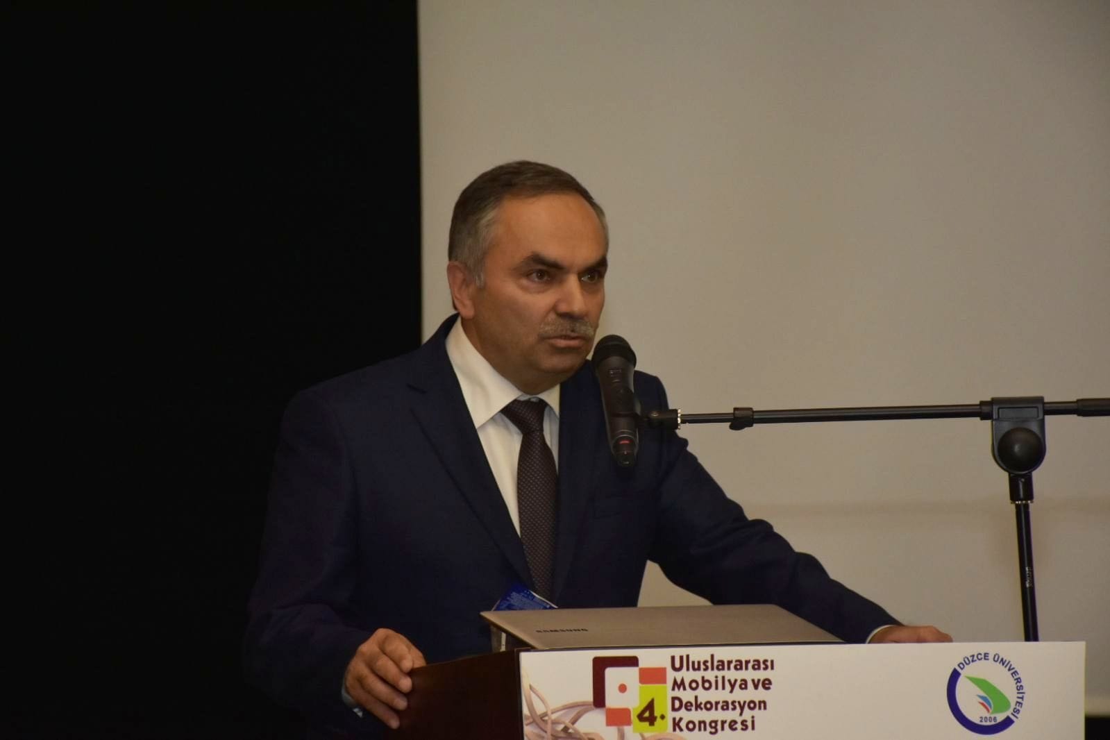 BAŞKAN ULUSLARARASI MOBİLYA KONGRESİNE KATILDI