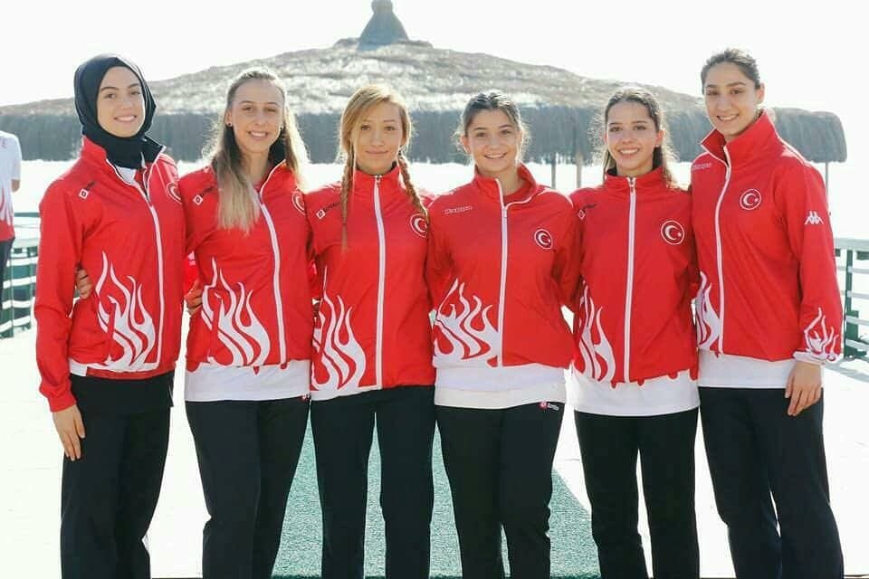 ŞAMPİYON SPORCU BU KEZ İSPANYADA