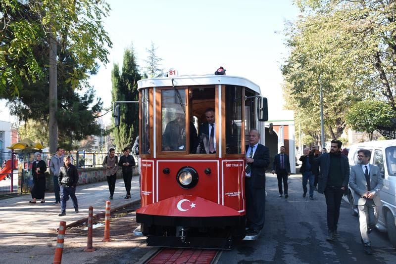 TEST SÜRÜŞÜNÜ BAŞKAN AY YAPTI