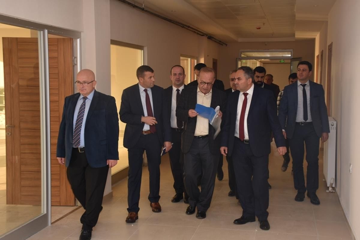 BAŞKAN AY PAZARYERİNDE İNCELEME YAPTI