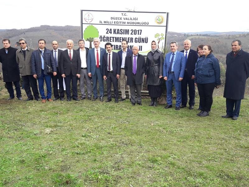 HATIRA ORMANINA FİDAN DİKTİLER