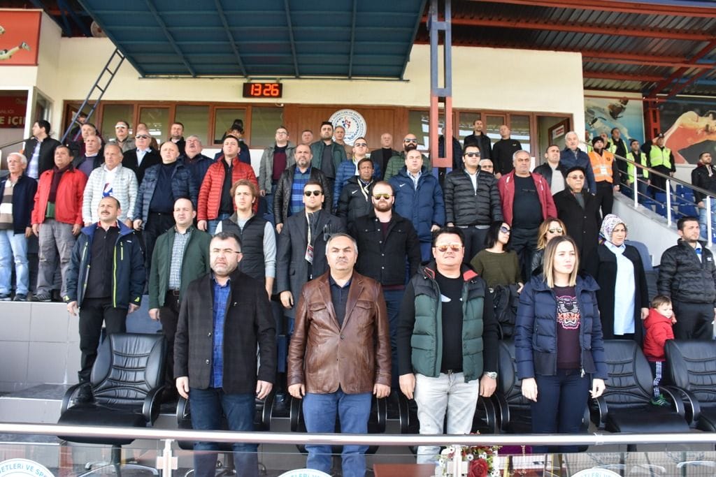 BAŞKAN DÜZCESPOR MAÇINI İZLEDİ