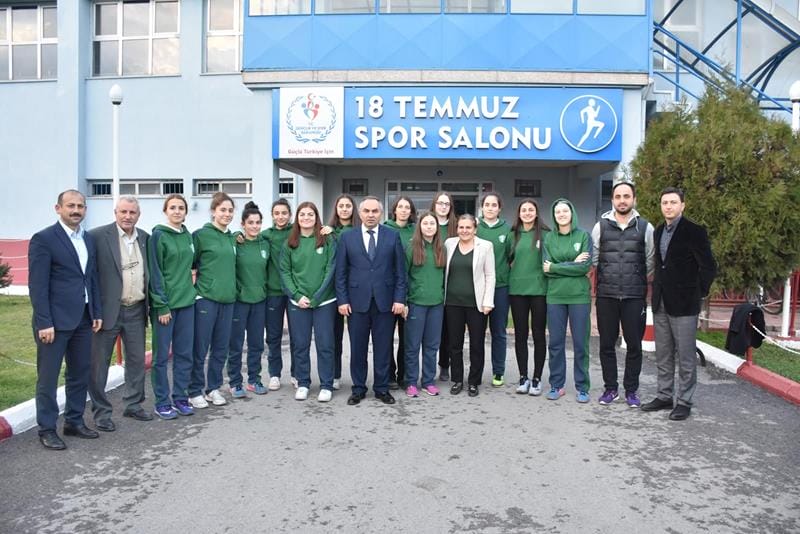 BAŞKAN SPORCULARI ZİYARET ETTİ