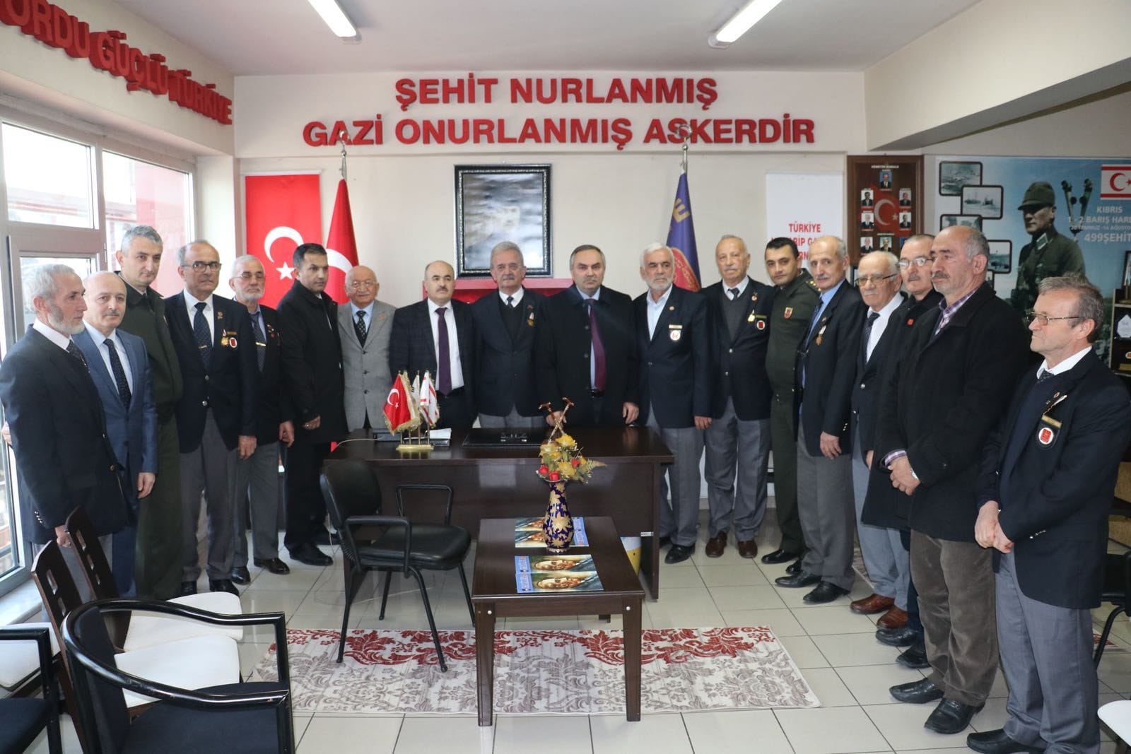 GAZİLERİ ZİYARET ETTİLER