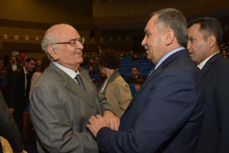 PROF. DR. KONUKÇU İÇİN SAYGI GÜNÜ DÜZENLENDİ