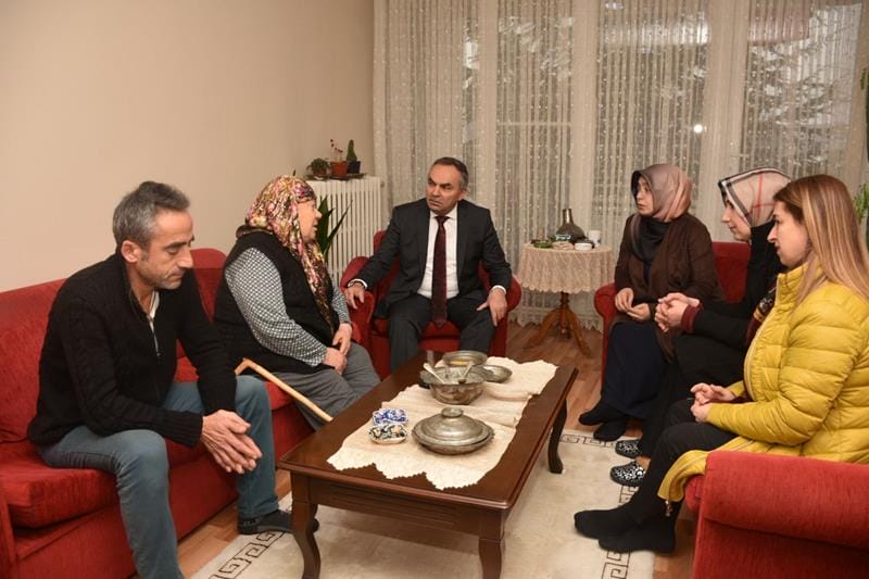 BAŞKAN AY HASTA ZİYARETLERİNİ SÜRDÜRÜYOR