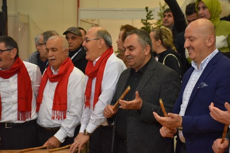 DÜZCE EMITT’IN YILDIZI OLDU
