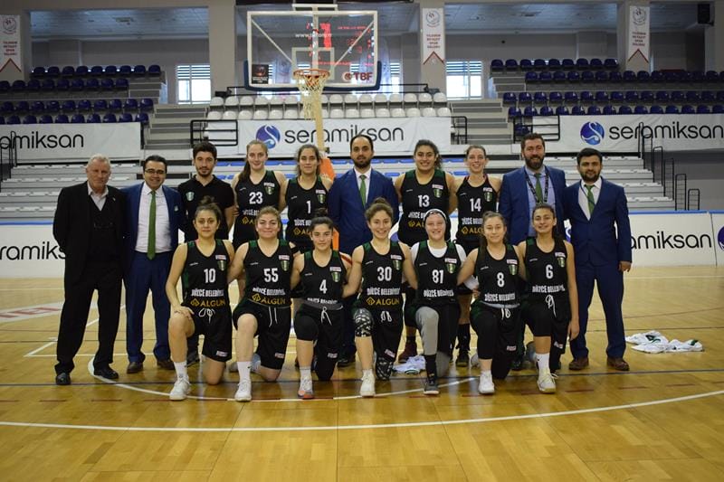 KIZLAR 2. LİGE ÇIKTI