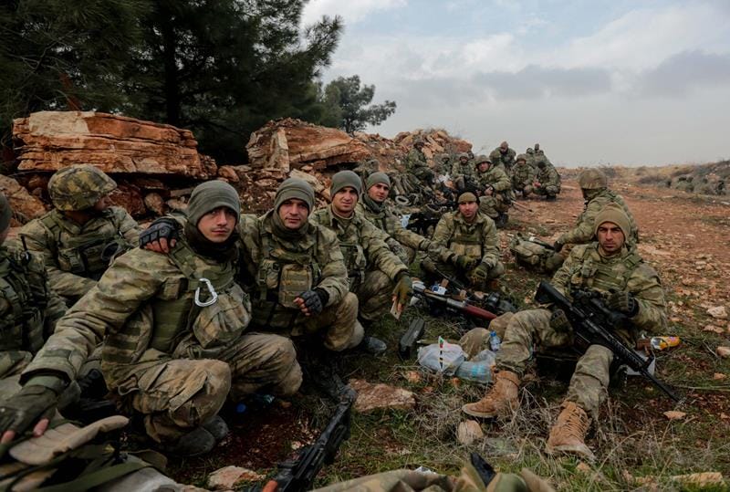 DÜZCELİ KADINLAR MEHMETÇİK’E SAHİP ÇIKIYOR