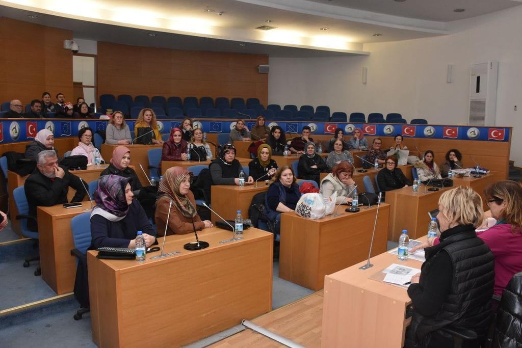 KADIN MECLİSİNDEN ANLAMLI TOPLANTI