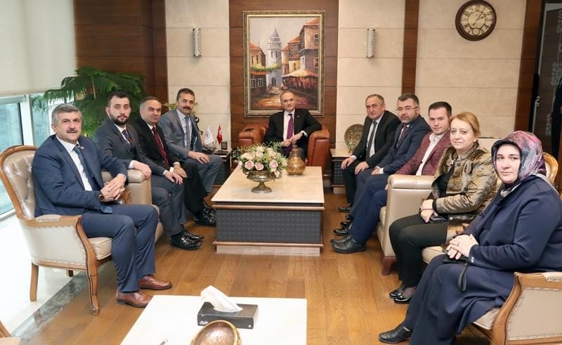 BAŞKANLAR BAKAN ÖZLÜ İLE GÖRÜŞTÜ