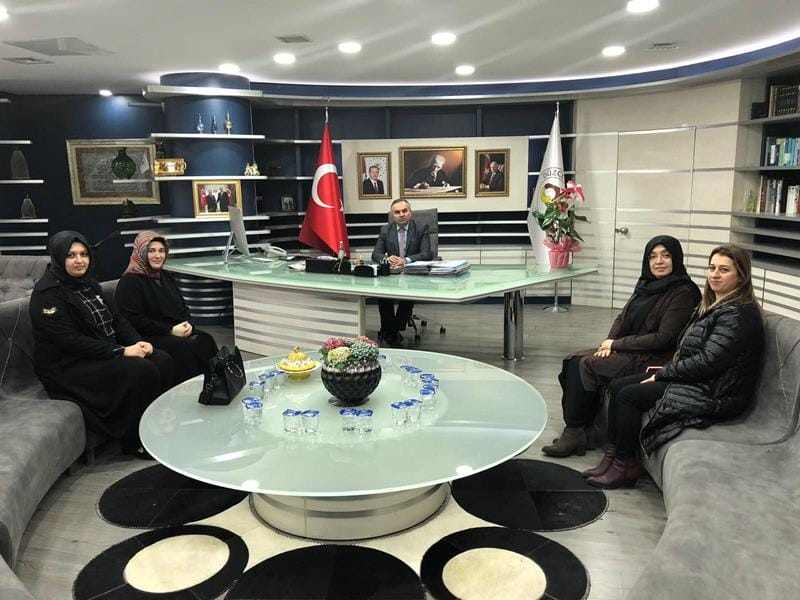DÜZCELİ KADINLARDAN MEHMETÇİĞE DESTEK