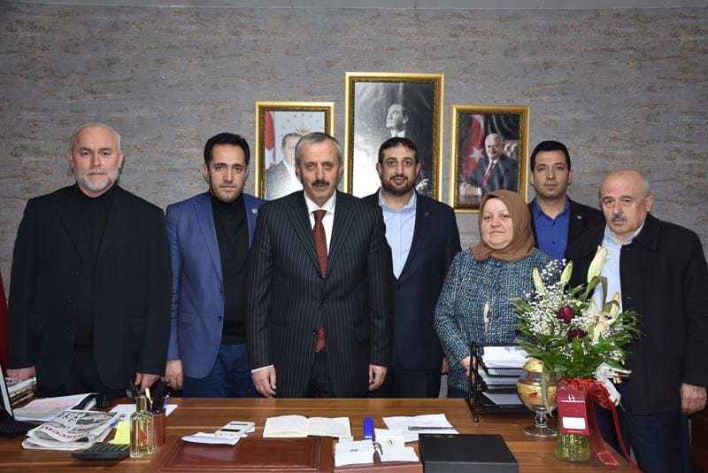 MEMURSEN HAYIRLI OLSUN DİLEKLERİNİ İLETTİ
