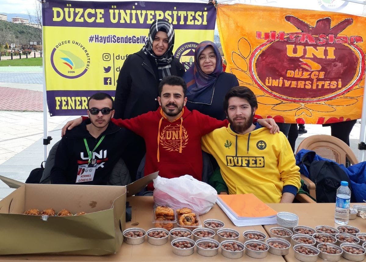 NURSEL AY’DAN ÜNİVERSİTELİ GENÇLERE DESTEK