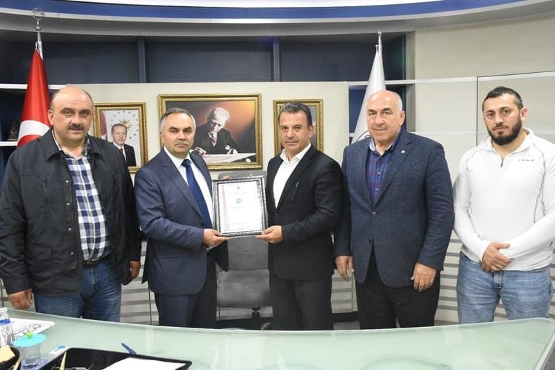 KULÜP PATENTİNİ BAŞKANDAN ALDI