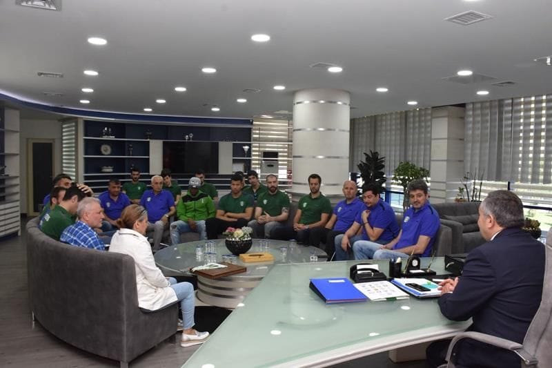 BELEDİYESPOR EKİBİNDEN BAŞKANA ZİYARET