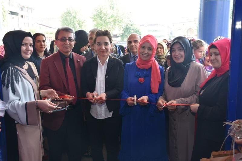 İĞNE OYALARI BEĞENİYE SUNULDU
