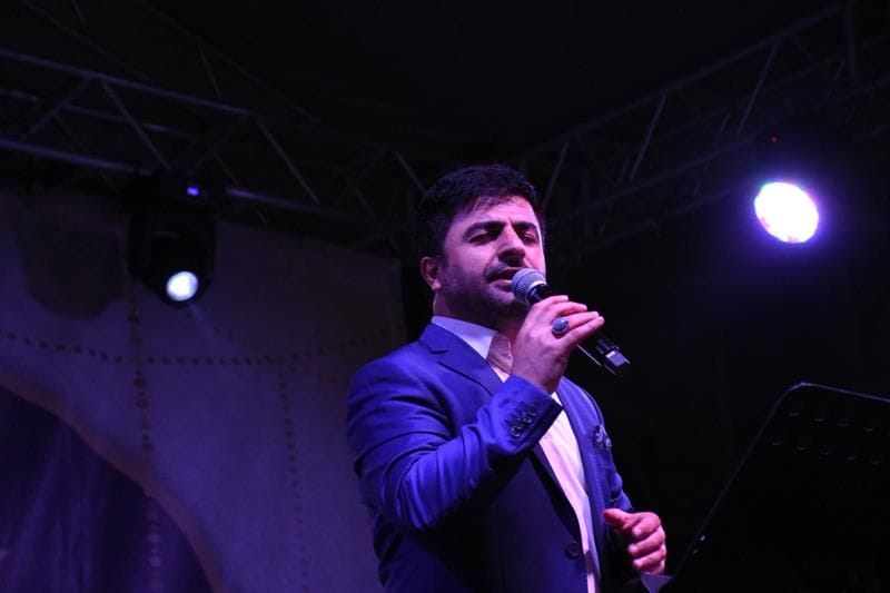 DÜZCE ÜNLÜ İSİMLERİ AĞIRLAMAYA DEVAM EDİYOR