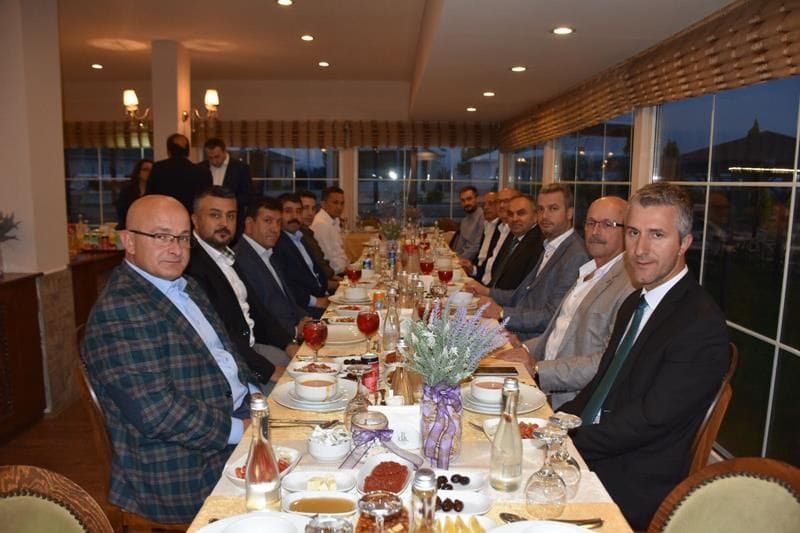 MECLİS ÜYELERİ İFTARDA BULUŞTU