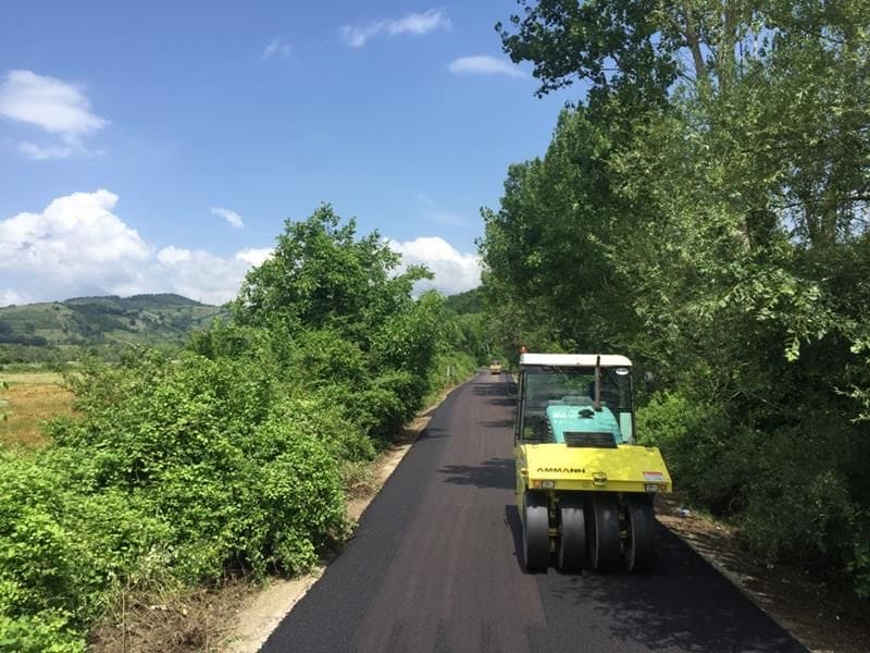 YOL ÇALIŞMALARINA AĞIRLIK VERİLİYOR