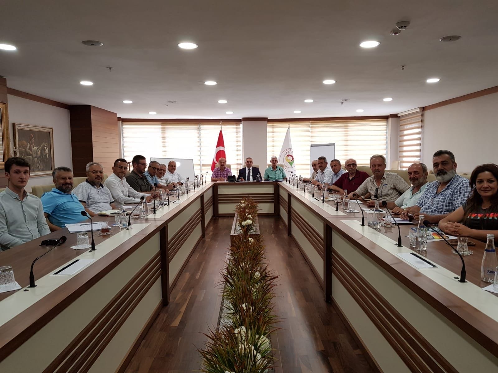 BAŞKAN AY BİREBİR GÖRÜŞMEYE DEVAM EDİYOR