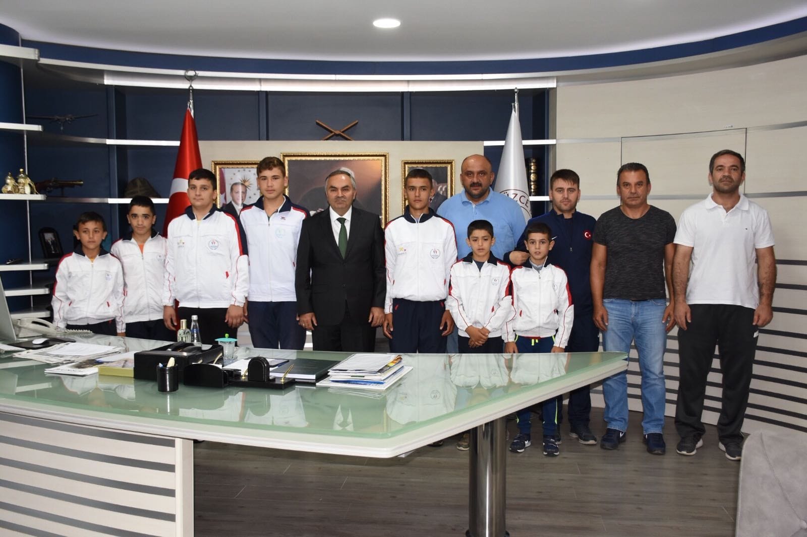 GENÇ GÜREŞCİLERDEN BAŞKANA ZİYARET