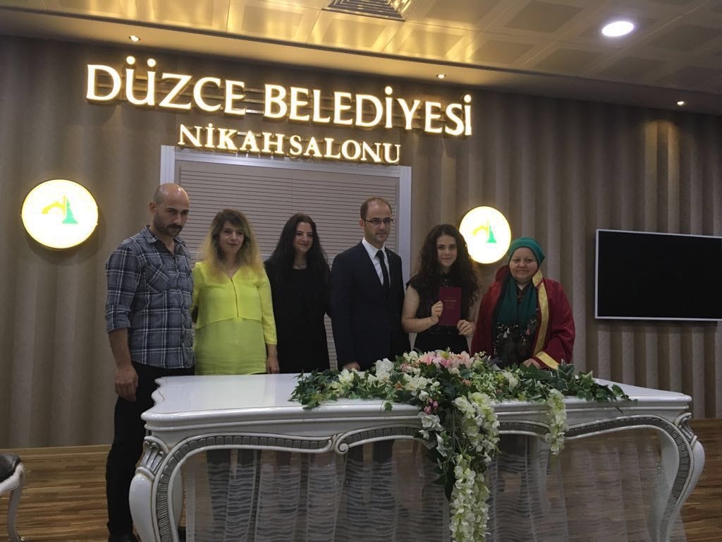 ÖZEL GÜNE YOĞUN İLGİ