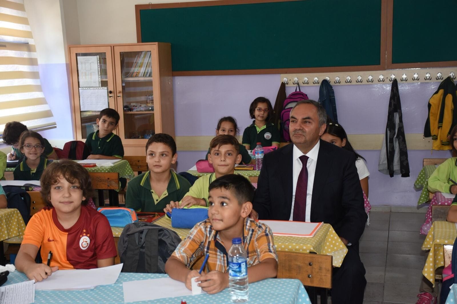 BAŞKAN DURSUN AY ÖĞRENCİLERİ YALNIZ BIRAKMADI