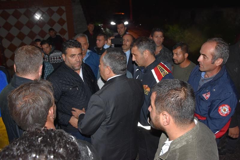 BAŞKAN AY EVİ YANAN AİLEYİ ZİYARET ETTİ