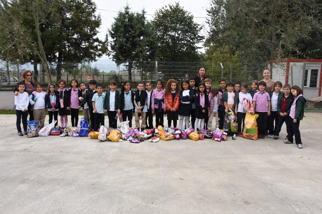 SU DAMLASI MİNİKLERİNDEN HAYVAN BARINAĞI’NA ZİYARET