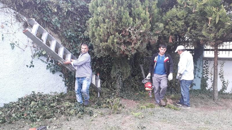 EKİPLER EMNİYET MÜDÜRLÜĞÜ BAHÇESİNDE