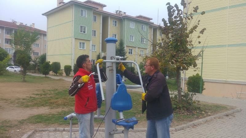 PARK VE BAHÇELER DURMAKSIZIN ÇALIŞIYOR