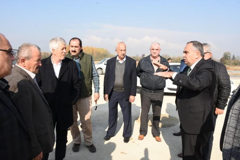 BAŞKAN BAĞLANTI YOLUNU YERİNDE ANLATTI