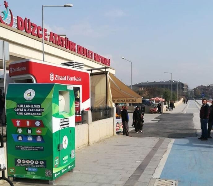 100 NOKTAYA GİYSİ KUMBARASI KONULDU