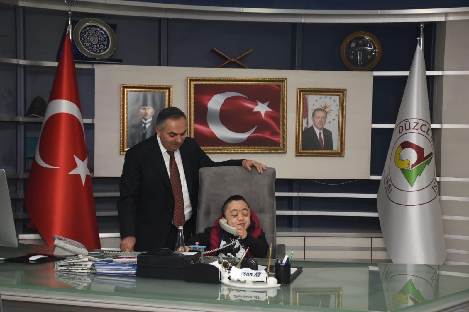 MEHMET ALİ BAŞKANLIK KOLTUĞUNA OTURDU