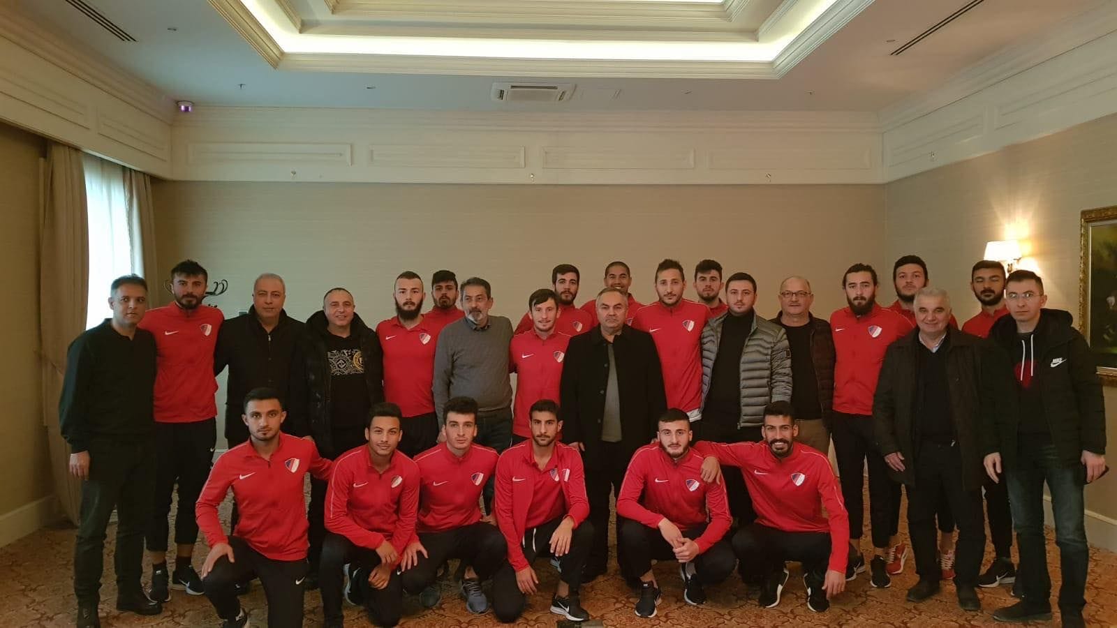 BAŞKAN AY DÜZCESPOR’A DESTEK İÇİN VAN’A GİTTİ