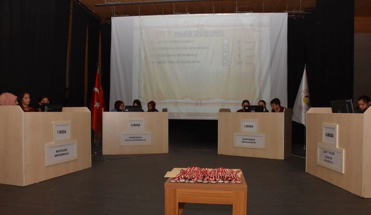 BİLGİ YARIŞMASINDA KURALAR ÇEKİLİYOR
