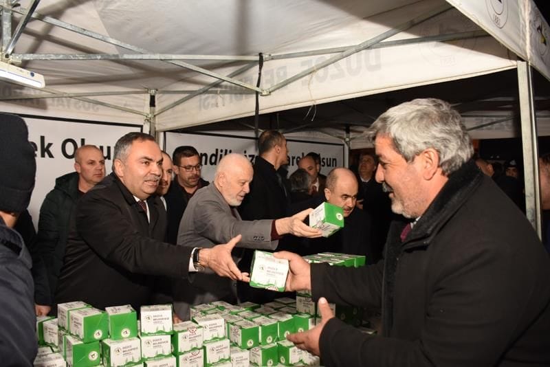 VATANDAŞLARIN KANDİLİNİ KUTLADILAR