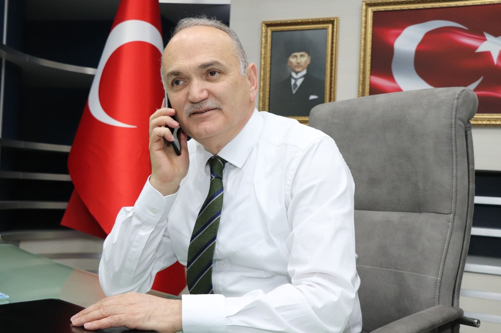 YENİ BAŞKANLARA TEBRİK TELEFONU