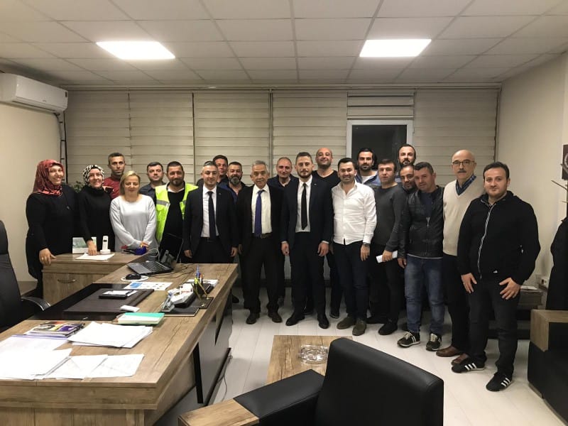 PERSONEL İLE YAKINDAN İLGİLENİYOR