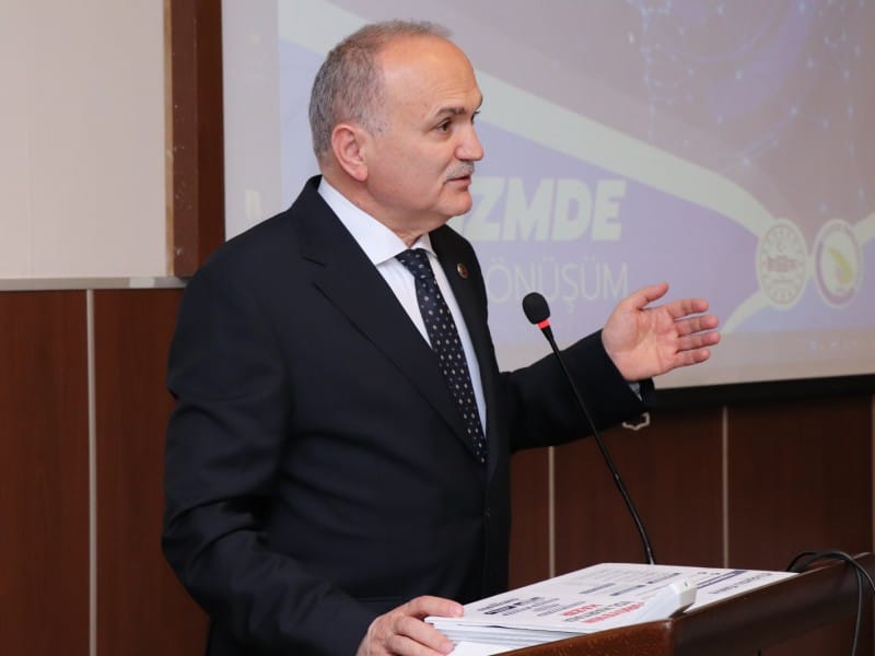 DİJİTAL DÖNÜŞÜMDE EN ÖNEMLİ BİLEŞEN: İNSAN