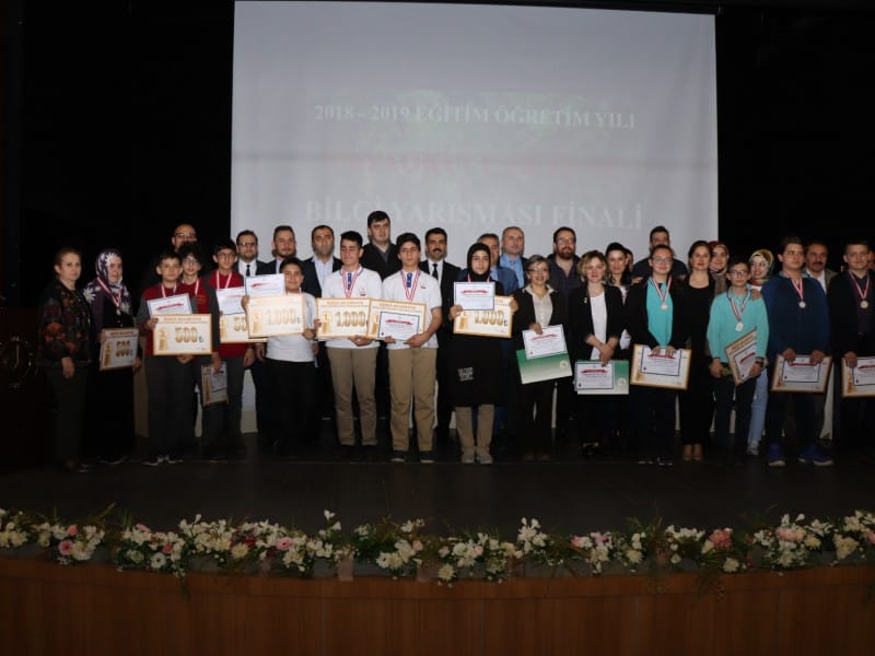 BİLGİ YARIŞMASI FİNALİ YAPILDI