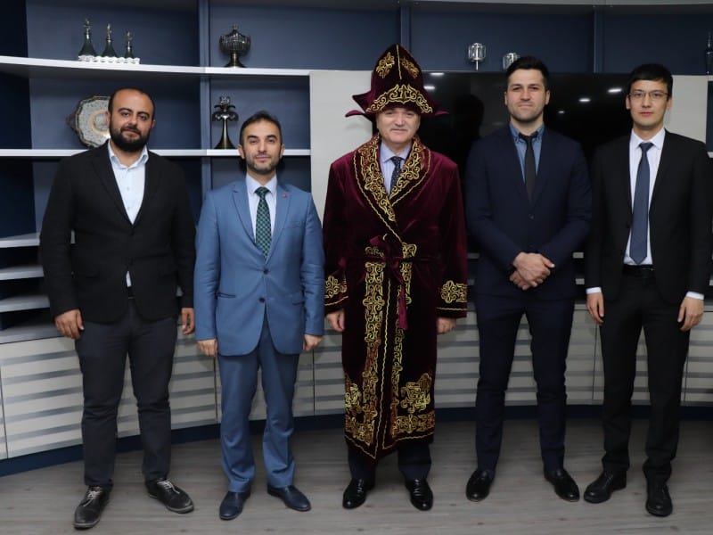 BAŞKAN ÖZLÜYE HER KESİMDEN ZİYARETLER SÜRÜYOR