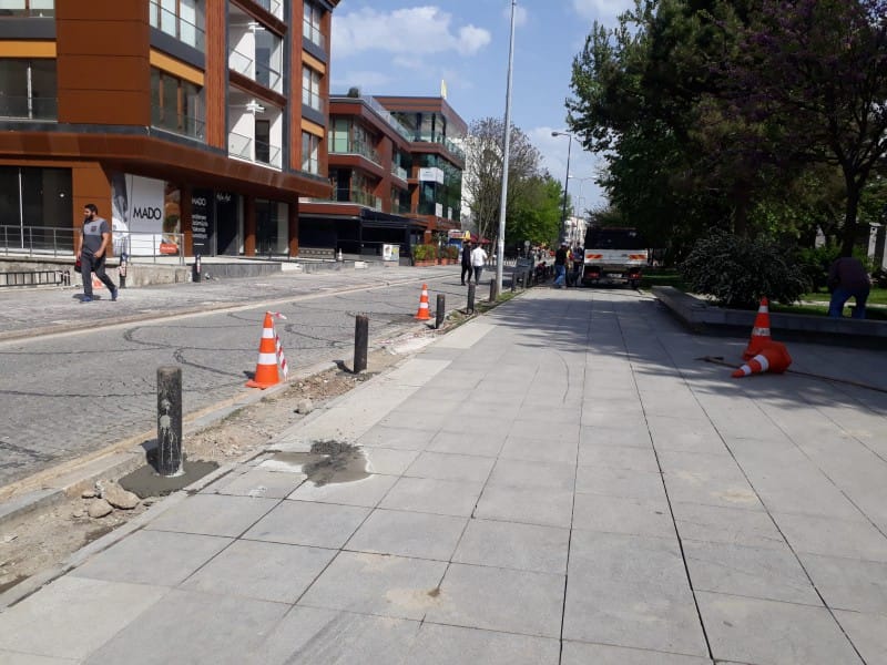 KALDIRIMLAR PARK ALANI DEĞİLDİR