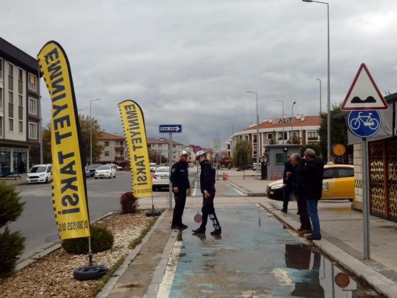 KALDIRIM İŞGALİNE GEÇİT YOK