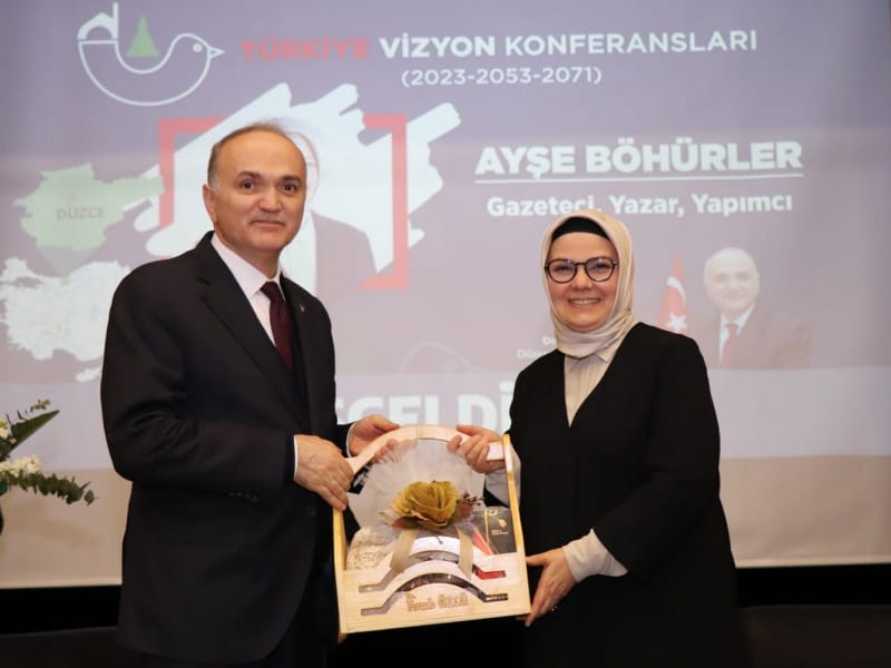 AYŞE BÖHÜRLER DÜZCELİLERLE BULUŞTU