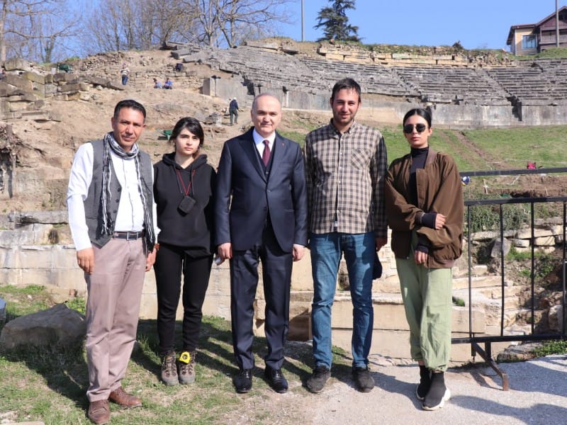 KAZI ALANINI YAKINDAN TAKİP EDİYOR